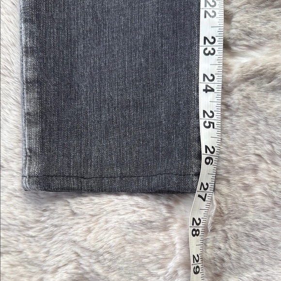 Kut from the Kloth | Catherine Boyfriend Jeans, Size 0 - Picture 5 of 10